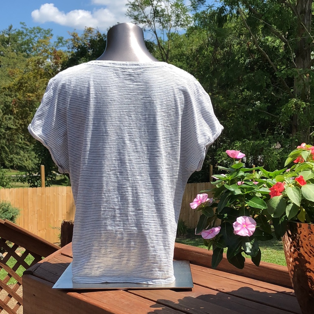 SOLD Boden V Neck pocket t shirt L 100% Cotton striped - Picture 9 of 10